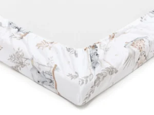 Cearceaf de bumbac adaptat pentru saltea de pătuț de 140×70 cm jungle baby